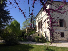 Гостиница Villa Adelaide  Гонарс